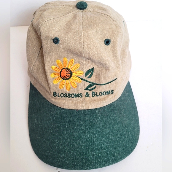 NWOT Blossoms & Blooms adjustable cap - Picture 2 of 11
